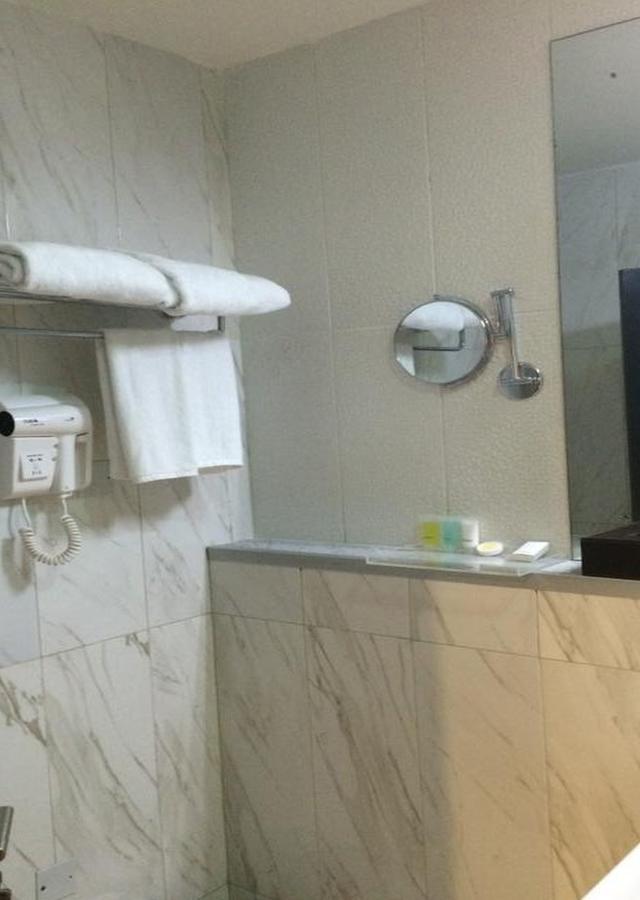Tivoli Hotel Seafront Ikoyi Aliayabiagba Екстериор снимка