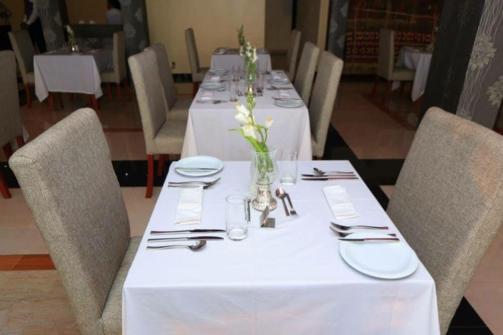 Tivoli Hotel Seafront Ikoyi Aliayabiagba Екстериор снимка