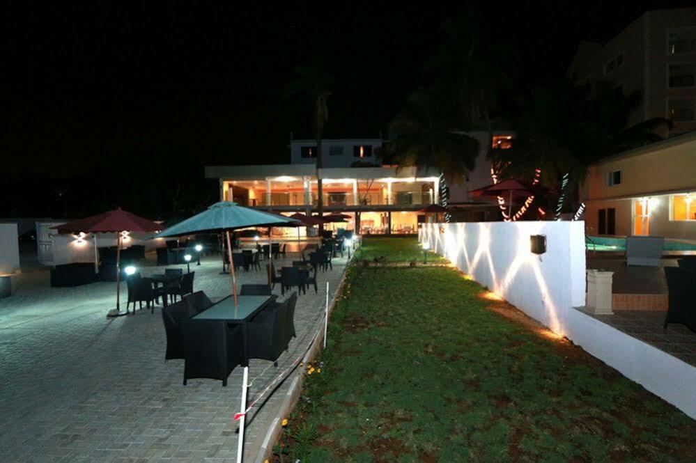 Tivoli Hotel Seafront Ikoyi Aliayabiagba Екстериор снимка
